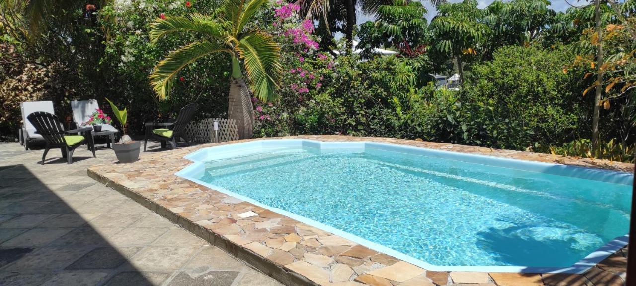 Bungalow Tout Confort Avec Piscine Partagee A 5 Mn De La Mer Saint-Francois  Exteriér fotografie